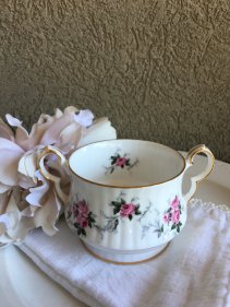 https://www.etsy.com/ca/listing/470938034/vintage-princess-house-sugar-bowl?