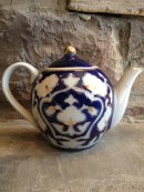 https://www.etsy.com/ca/listing/215391241/blue-white-teapot-cobalt-gold-gilt?
