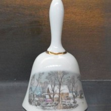 https://www.etsy.com/ca/listing/535812216/vintage-1978-china-avon-bell-with-frosty?